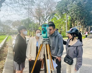 THUẬN LỢI KHÓ KHĂN, GIẢI PHÁP KHI TRIỂN KHAI MỘT SỐ MÔN HỌC THỰC HÀNH CHO SINH VIÊN NGÀNH QUẢN LÝ ĐẤT ĐAI