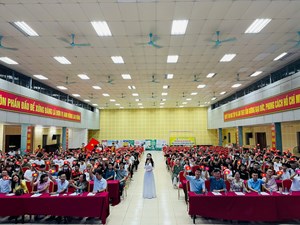GẶP MẶT CHÀO MỪNG TÂN SINH VIÊN K57 VÀ TỔNG KẾT NĂM HỌC 2024–2025 KHOA QUẢN LÝ TÀI NGUYÊN                       